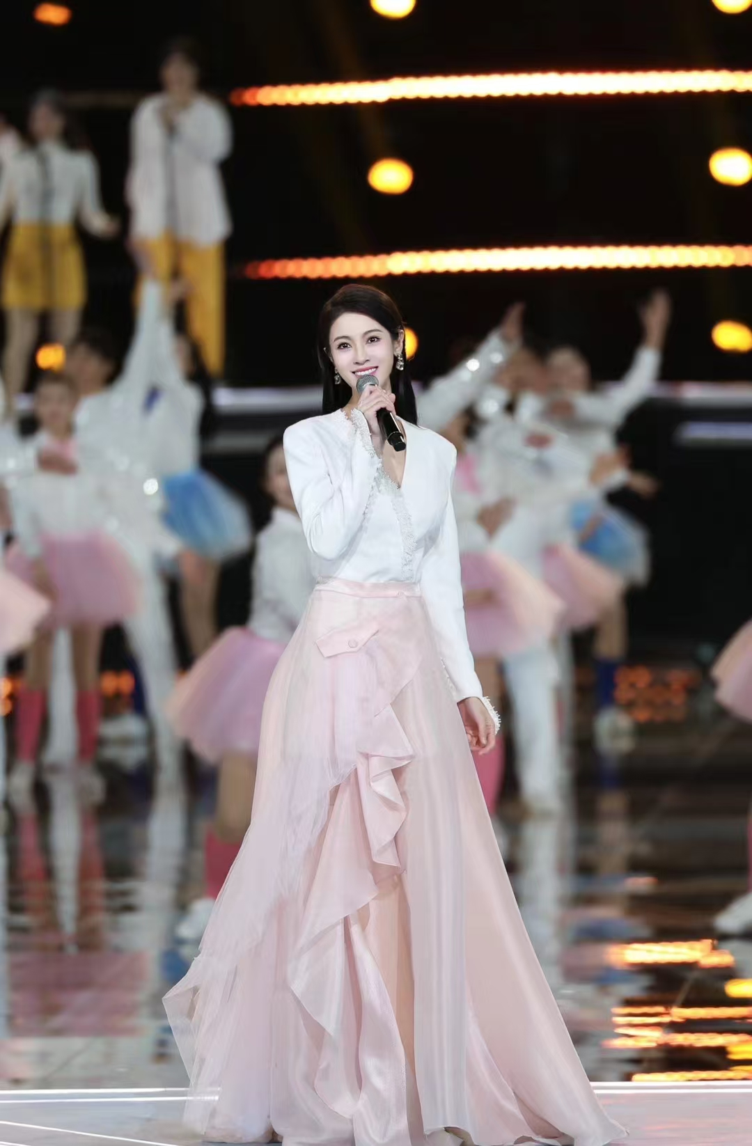 李允儿启航2024有你